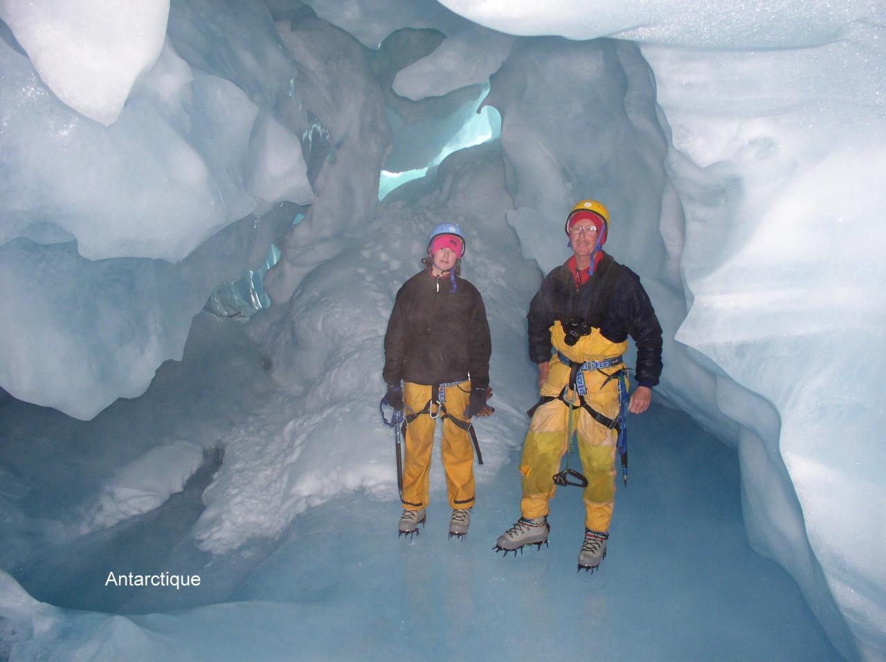 Antarctique crevasse 2a