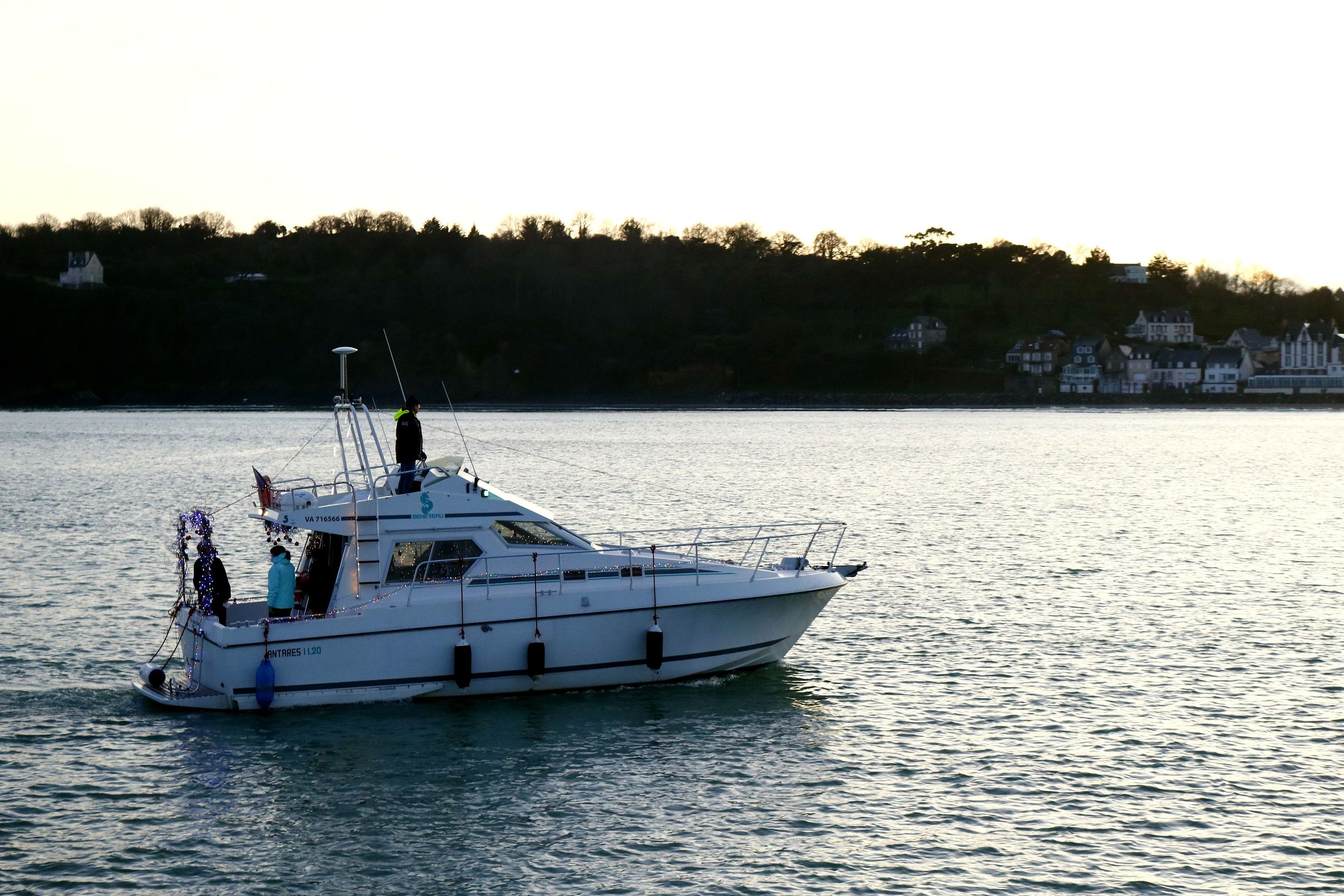 Bateaux Illuminés en rade de Binic