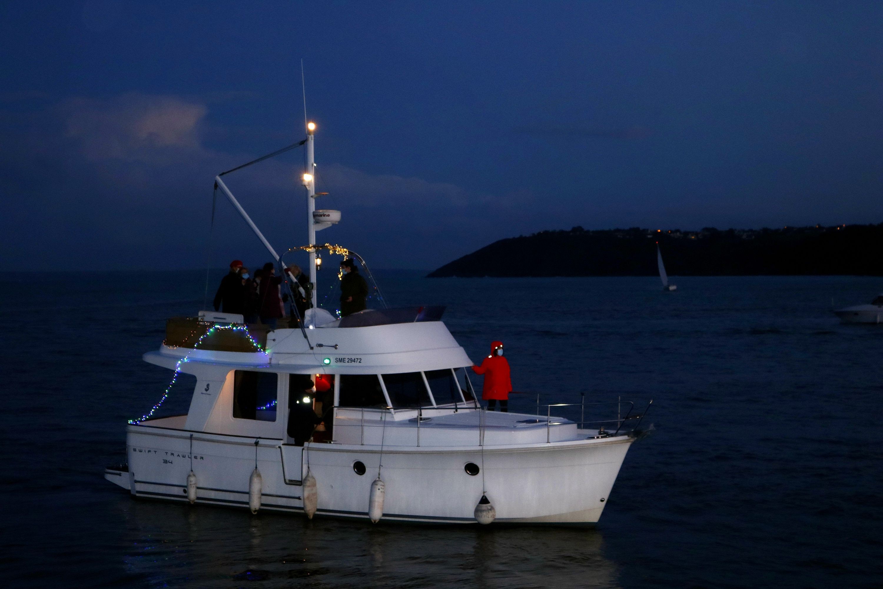 Bateaux Illuminés en rade de Binic