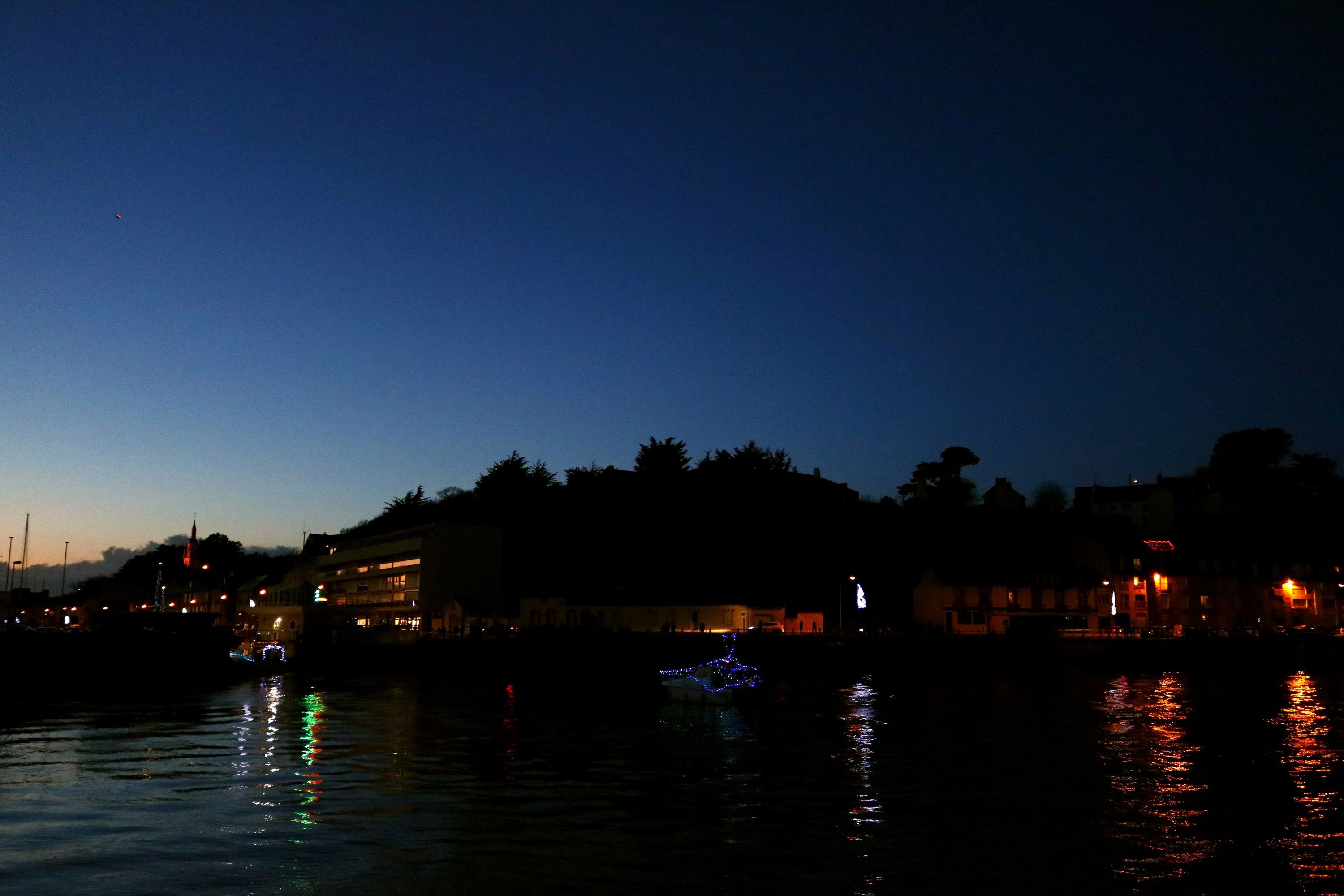 Bateaux Illuminés en rade de Binic